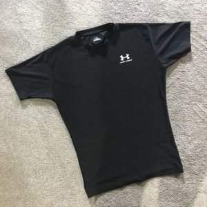 Men’s Under Armour short sleeve black shirt